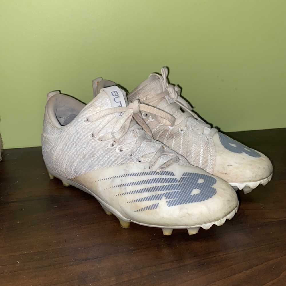New Balance White Lacrosse Cleats Size 5